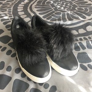 J/Slides slip on leather sneakers with pompom sz 9